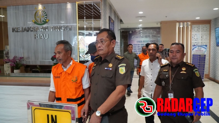 Kejaksaan Tinggi Riau Tetapkan 4 Orang Tersangka Dugaan Tindak Pidana Korupsi Pembangunan Fisik Masjid Raya Pekanbaru TA 2021